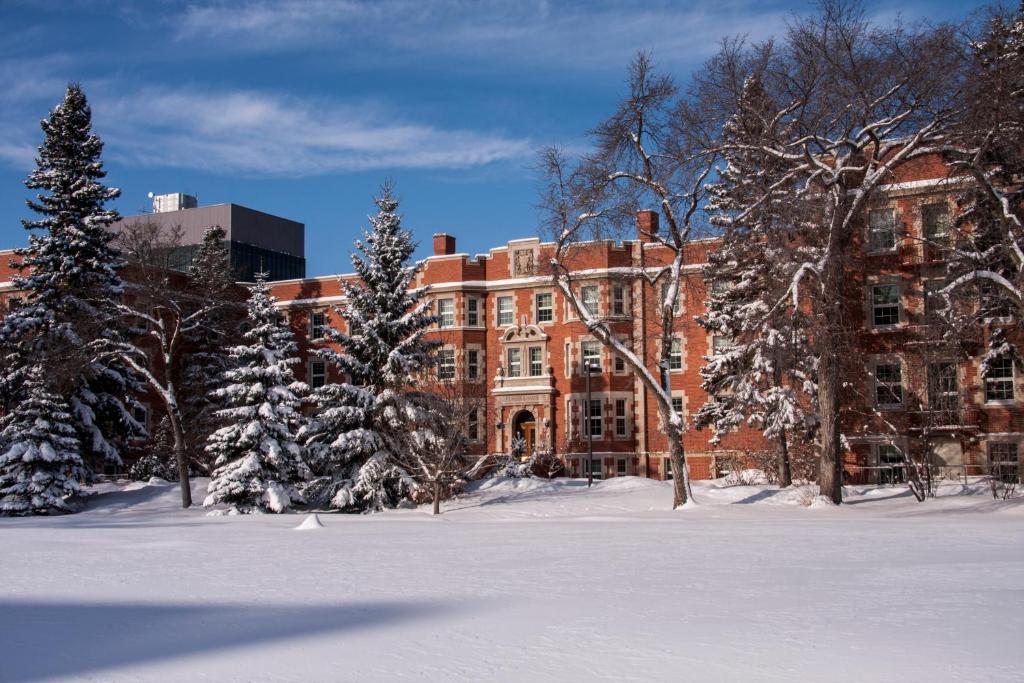 University Of Alberta - Accommodation Edmonton Exterior foto